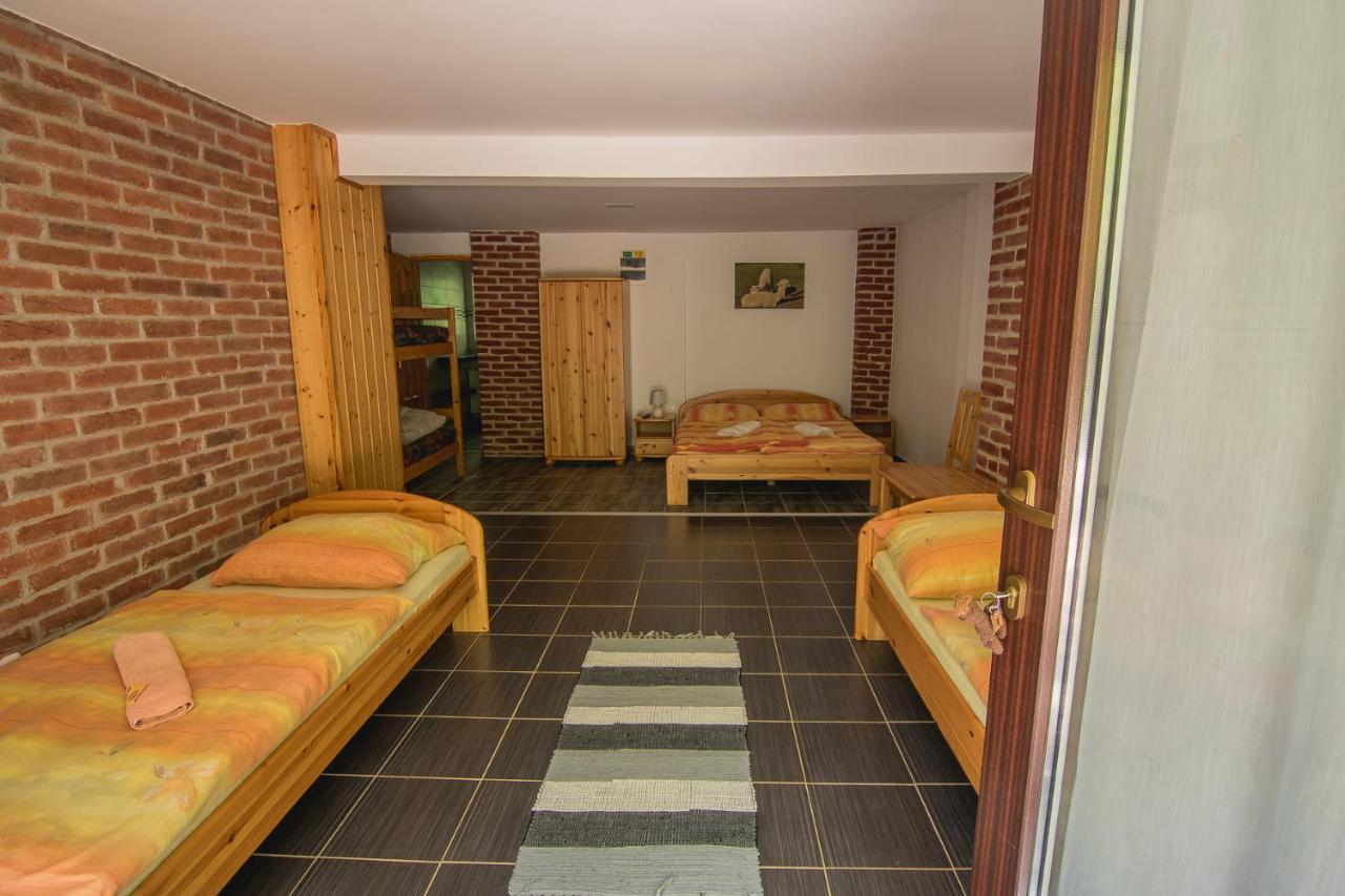 Orsegi Patakparti Alpaka Panzio Bed and Breakfast Kisrakos Exterior foto